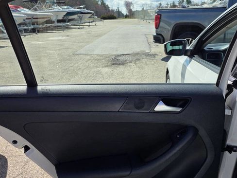 Used 2014 Volkswagen Jetta SE image 14