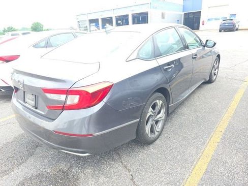 Used 2019 Honda Accord EX image 4