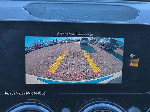 Used 2021 Mercedes-Benz GLB 250 4MATIC image 23