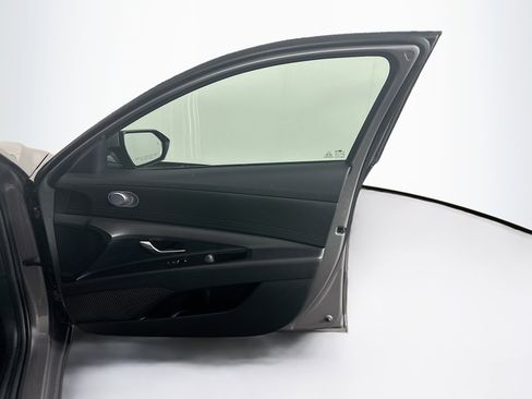 Used 2024 Hyundai Elantra SEL FWD image 33