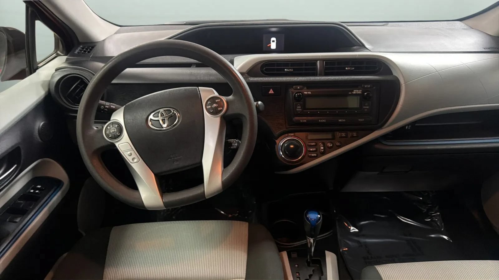 Used 2012 Toyota Prius C Two FWD image 10