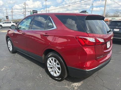 Used 2020 Chevrolet Equinox LT w/ Driver Convenience Package image 4