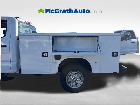 New 2026 Ford F250 XL w/ XL Chrome Package image 18
