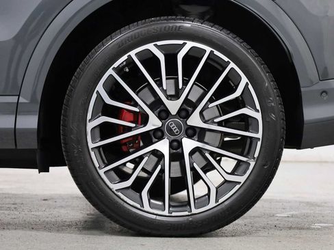 Used 2025 Audi SQ5 Premium Plus AWD/4WD image 37
