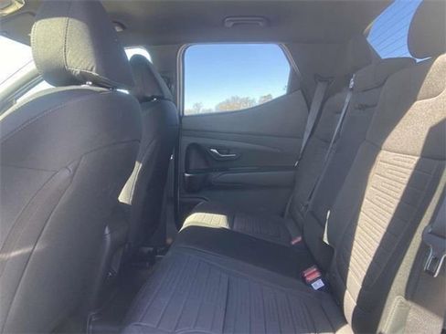 Certified 2025 Hyundai Santa Cruz SE image 11