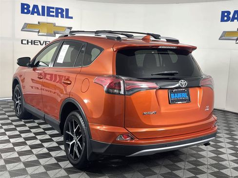Used 2016 Toyota RAV4 SE w/ Advanced Technology Package AWD/4WD image 3