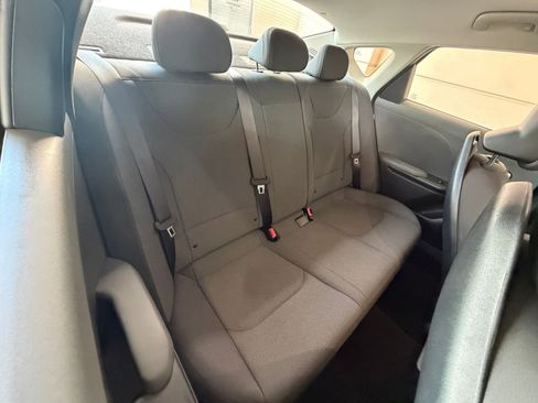 Used 2025 Kia K4 LXS image 34