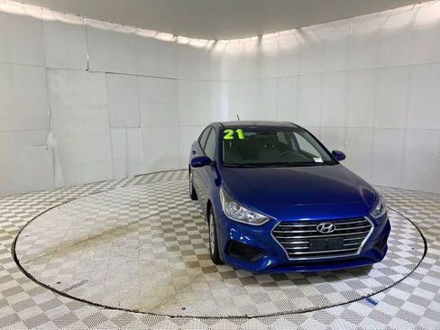 Used 2021 Hyundai Accent SE FWD image 45