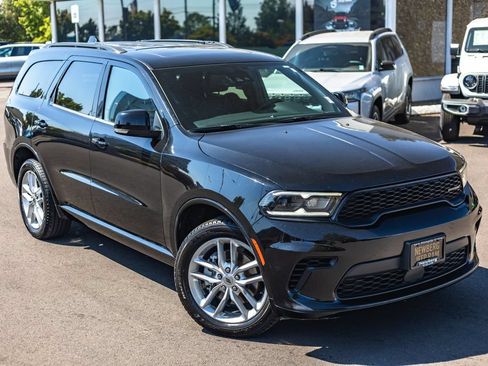 Used 2024 Dodge Durango GT AWD/4WD image 2