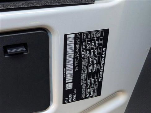 New 2025 Mercedes-Benz Sprinter 2500 image 17