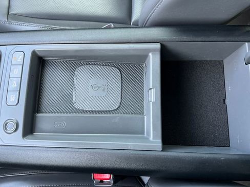 Used 2024 Kia EV9 Wind image 28