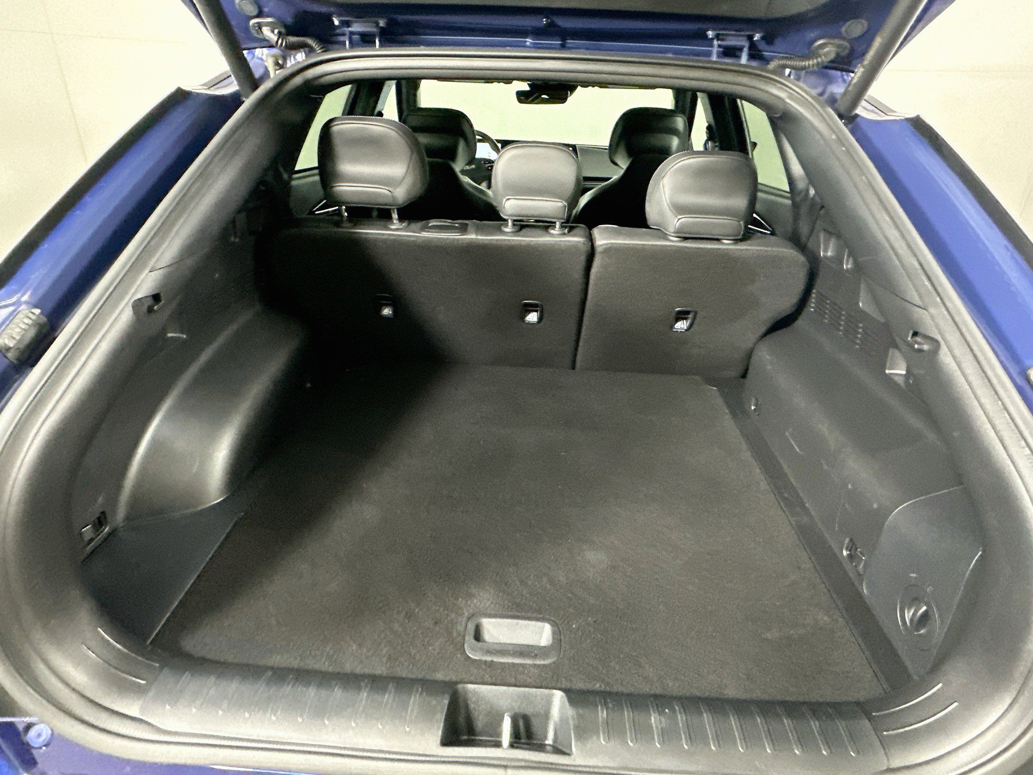 Used 2023 Kia EV6 GT-Line w/ GT-Line Suede Seat Package RWD image 29