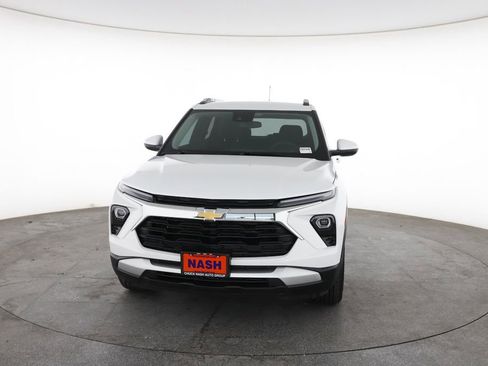 Certified 2025 Chevrolet TrailBlazer LT w/ Driver Confidence Package AWD/4WD image 4