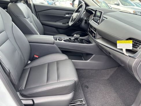 New 2026 Nissan Rogue SV AWD/4WD image 29