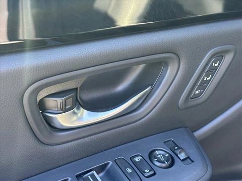 Used 2023 Honda Pilot EX-L image 17