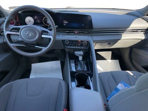 Used 2023 Hyundai Elantra SEL w/ Convenience Package FWD image 16