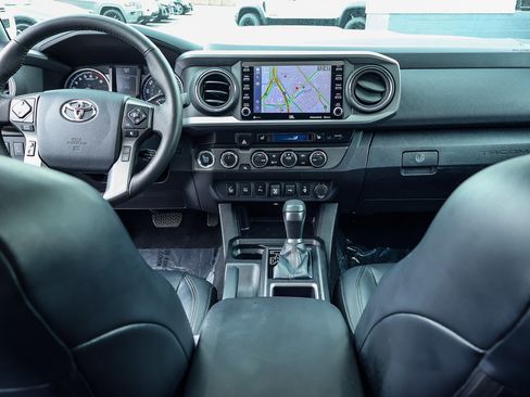 Used 2023 Toyota Tacoma TRD Sport w/ TRD Premium Sport Package AWD/4WD image 9
