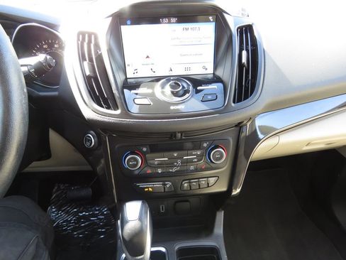 Used 2019 Ford Escape Titanium image 27