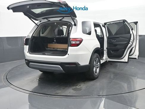 New 2025 Honda Pilot EX-L image 39