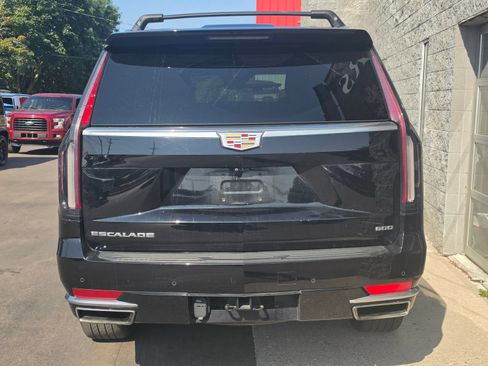Used 2023 Cadillac Escalade Premium Luxury AWD/4WD image 6