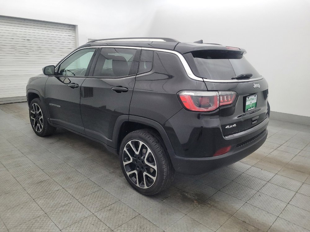 Used 2017 Jeep Compass Limited w/ Navigation Group AWD/4WD image 3