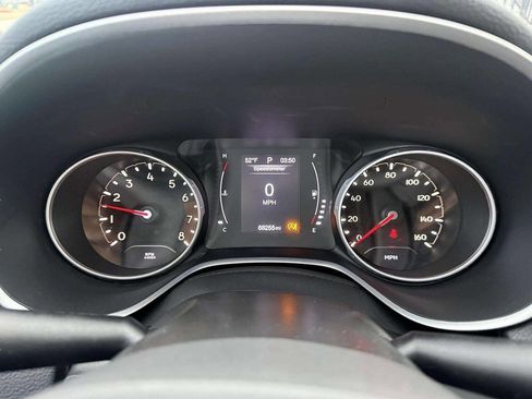 Used 2018 Jeep Compass Sport w/ Cold Weather Group image 17