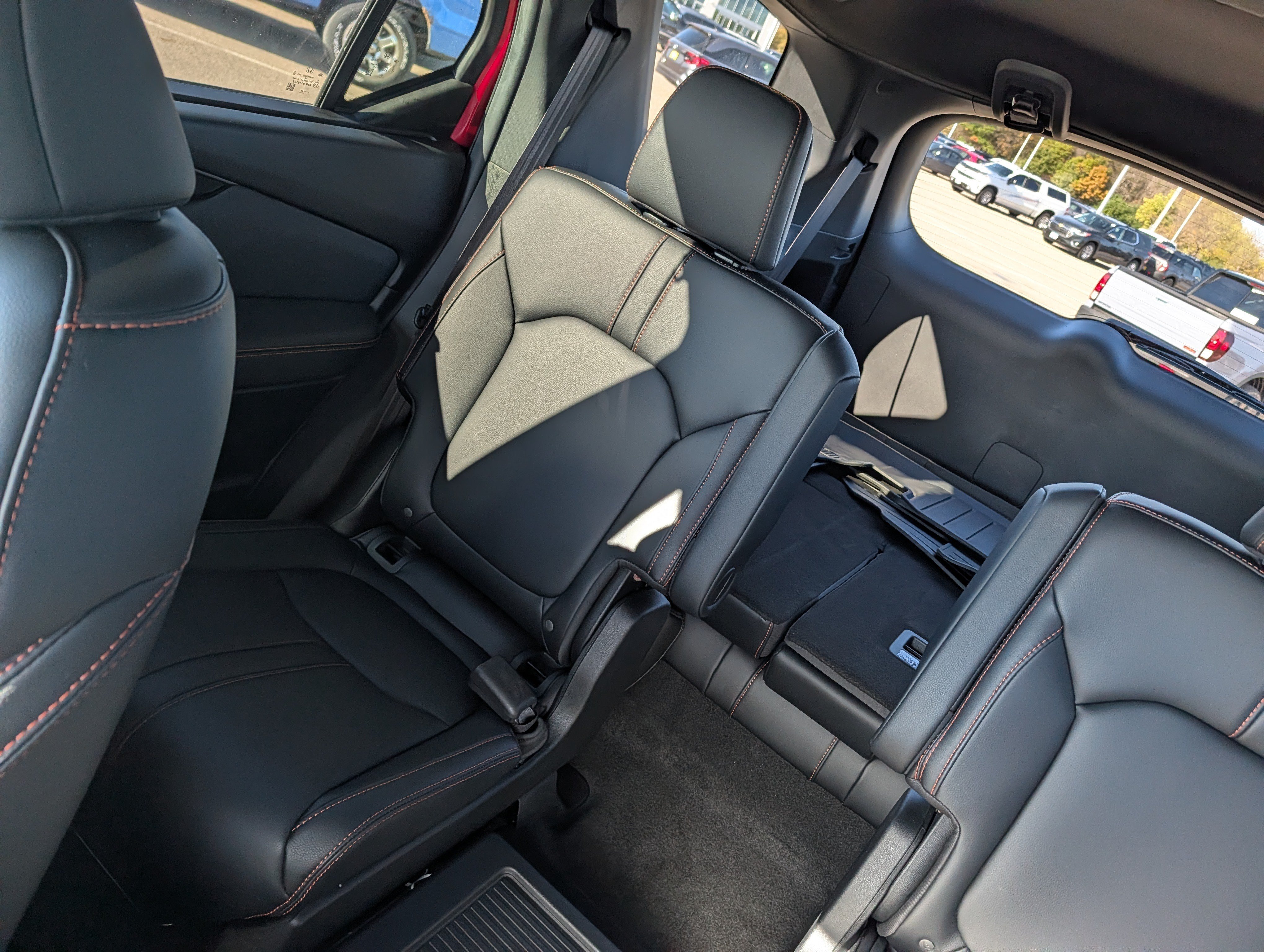 Used 2024 Honda Pilot TrailSport image 12