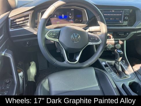 Used 2022 Volkswagen Jetta SE w/ Panoramic Sunroof Package image 13