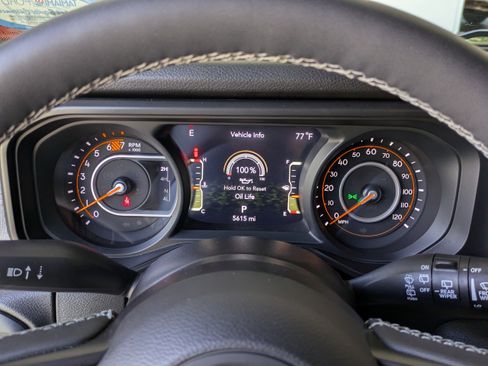 Used 2025 Jeep Wrangler Sport AWD/4WD image 23