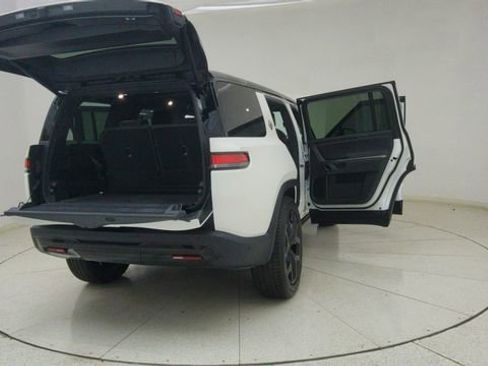 Used 2024 Rivian R1S Adventure image 75