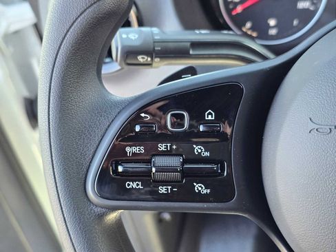 Used 2024 Mercedes-Benz Sprinter 2500 image 37