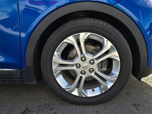 Used 2021 Chevrolet Bolt LT image 8