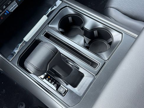 New 2026 Ford F150 Lariat w/ Equipment Group 502A High image 30