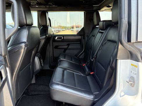 Certified 2025 Ford Bronco Outer Banks AWD/4WD image 29
