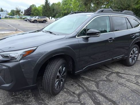 Certified 2024 Subaru Outback Limited AWD/4WD image 4