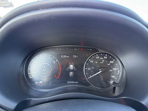 Used 2023 Nissan Kicks SR w/ SR Premium Package image 12