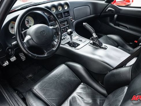 Used 2002 Dodge Viper GTS RWD image 2