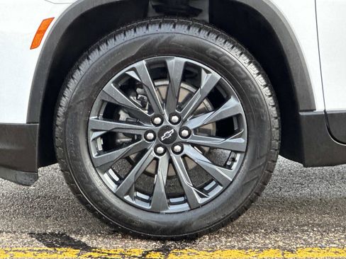 Certified 2023 Chevrolet Traverse RS w/ LPO, Floor Liner Package image 10