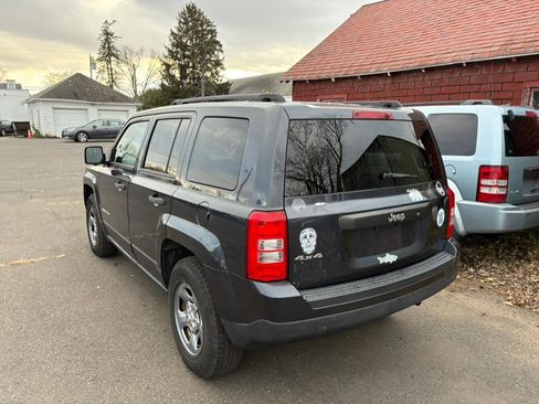 Used 2014 Jeep Patriot Sport image 3