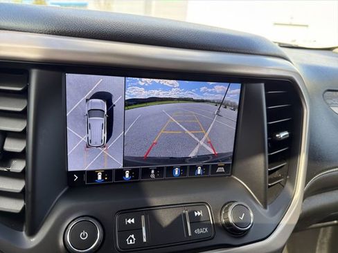 Used 2020 GMC Acadia Denali w/ Technology Package AWD/4WD image 15