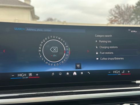 Used 2025 BMW X5 M60i w/ Executive Package image 43