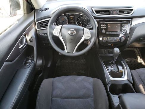 Used 2015 Nissan Rogue S AWD/4WD image 16