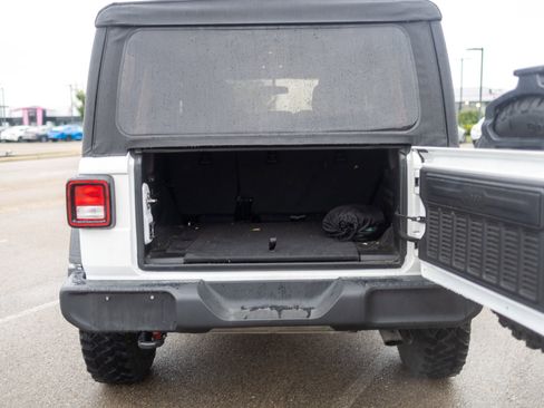 Used 2021 Jeep Wrangler Unlimited Sport image 18