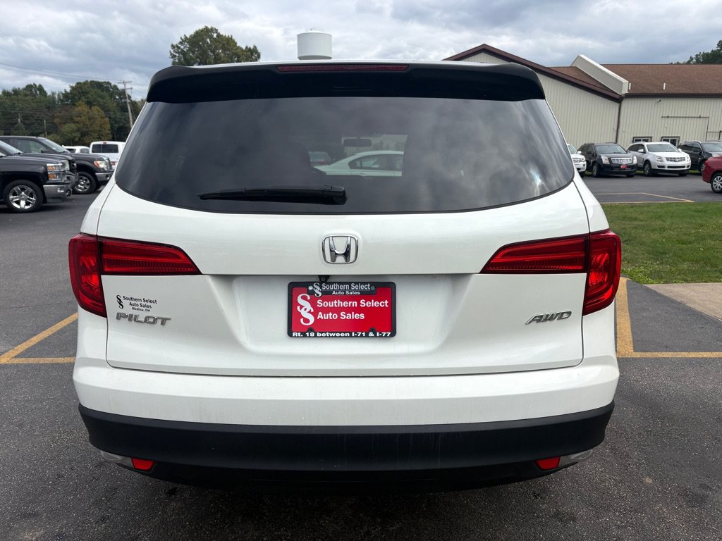 Used 2017 Honda Pilot LX image 7