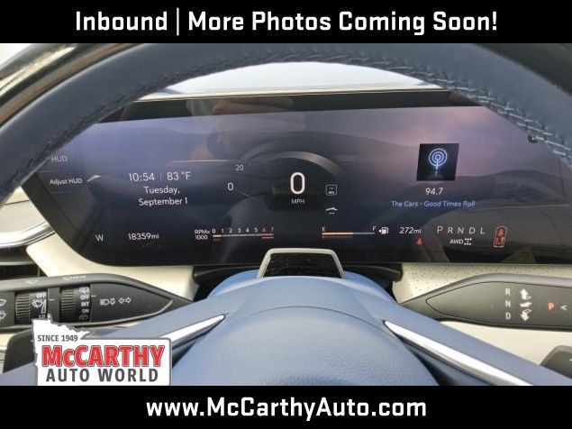 Used 2026 Buick Enclave Avenir AWD/4WD image 11