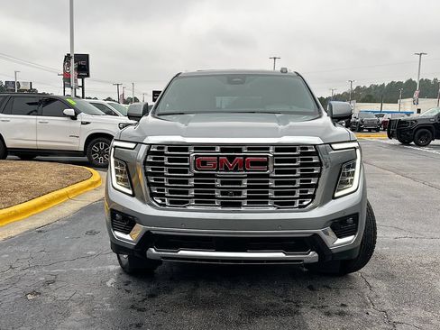 New 2026 GMC Yukon XL Denali w/ Sun & Power Step Package AWD/4WD image 5