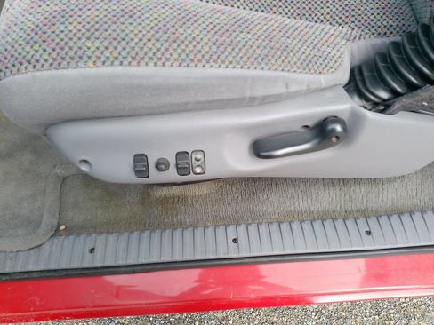 Used 1999 Dodge Ram 2500 Truck 2WD Quad Cab image 31