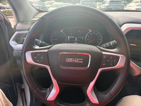 Used 2017 GMC Acadia SLT FWD image 10