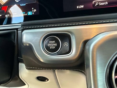 Certified 2025 Mercedes-Benz G 63 AMG 4MATIC image 32