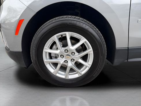 Used 2023 Chevrolet Equinox LT AWD/4WD image 5
